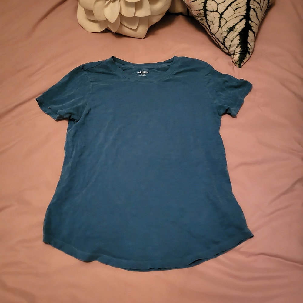 Old navy blue everywhere tee size sm